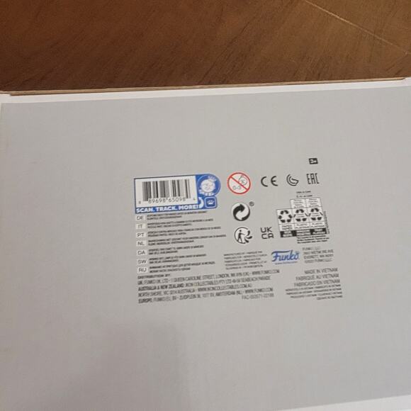 Funko Pop! Moment Marvel Wanda Vision Wanda vs Agatha 2 pack New Sealed. - Picture 6 of 12